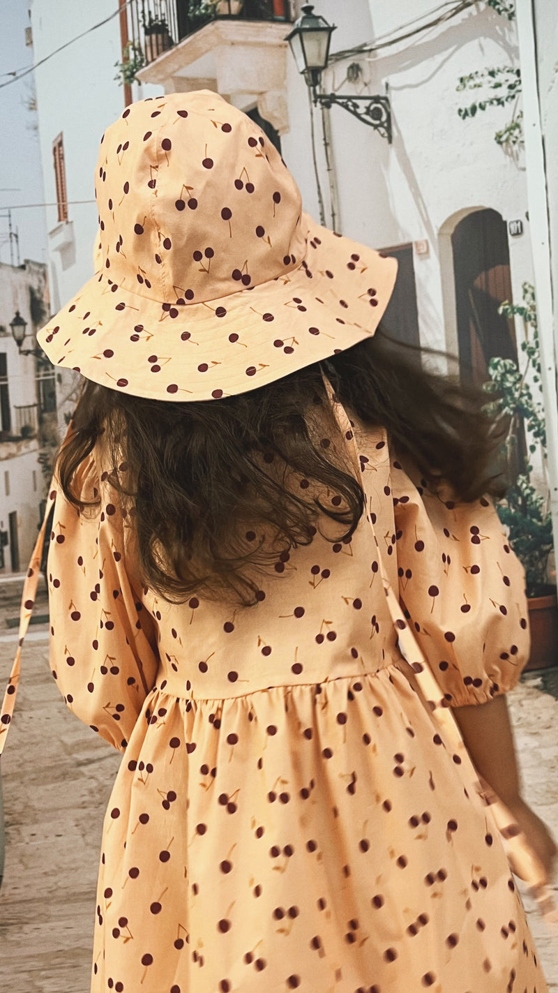 Dress with ruffle & small cherries