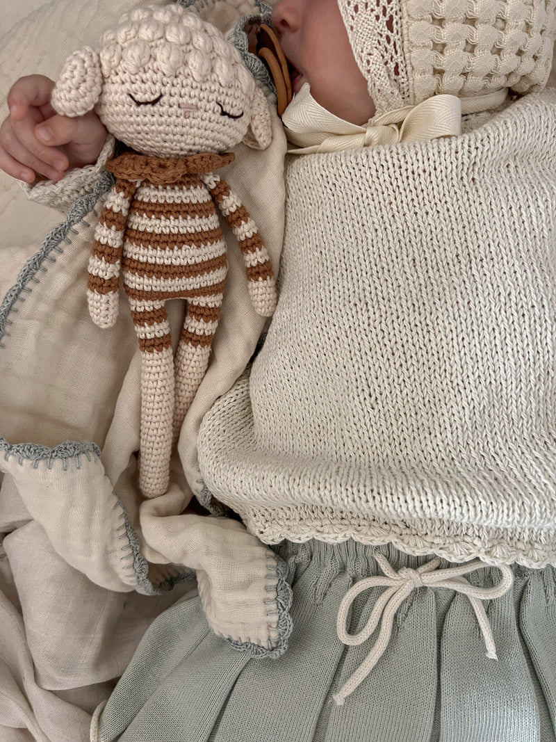 Lea Lamb | Caramel