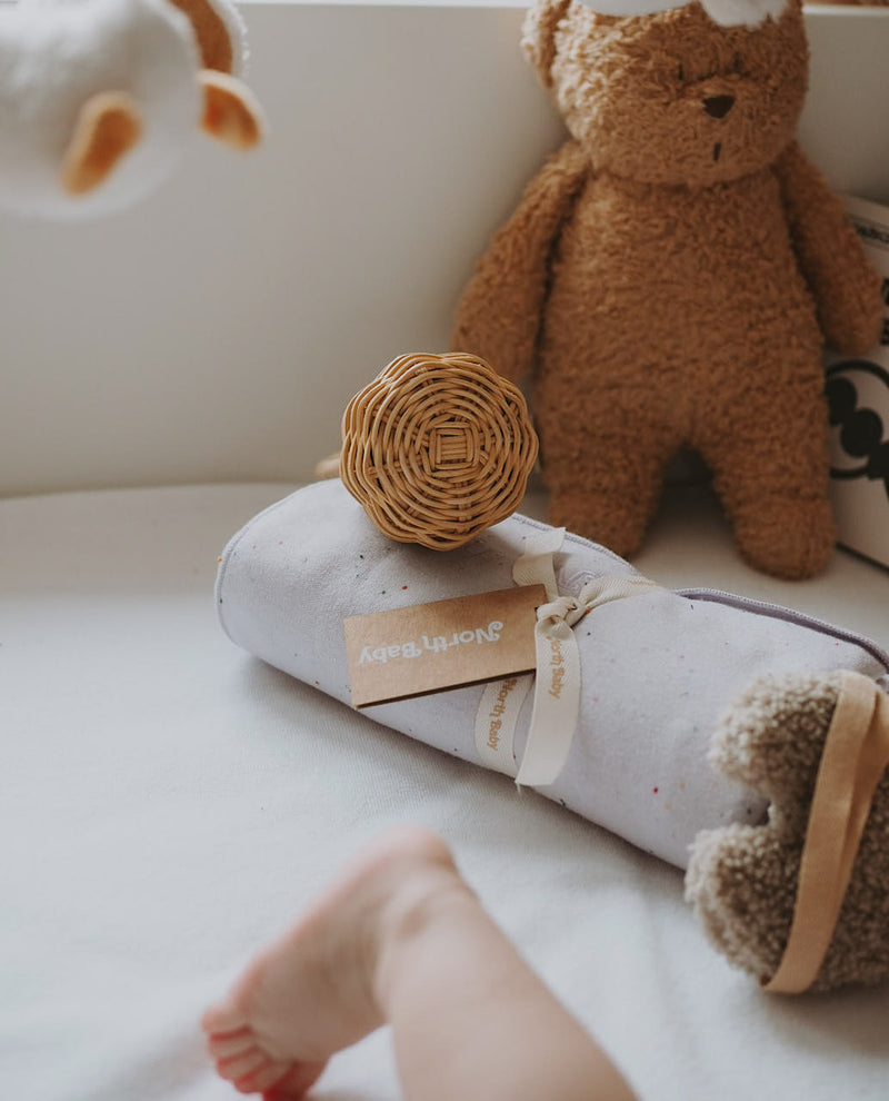 XL organic cotton blanket with recycled flecks (Cloud)
